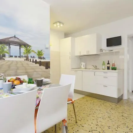 Apartmán 2 *